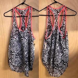 SUPER CUTE LOW HEM SLEEVELESS LOOSE TANK TOP